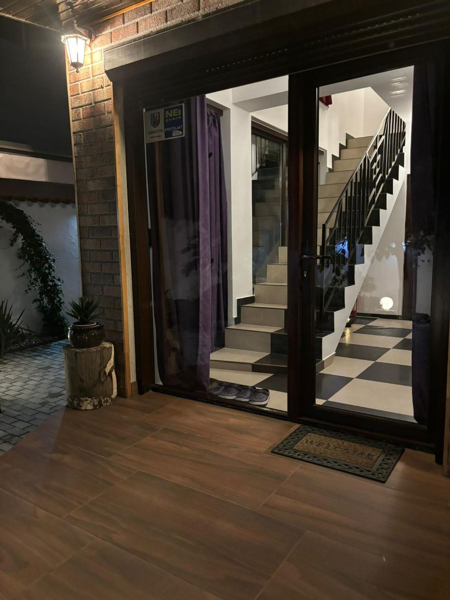 Hugo'S House Villa Costinesti Luaran gambar